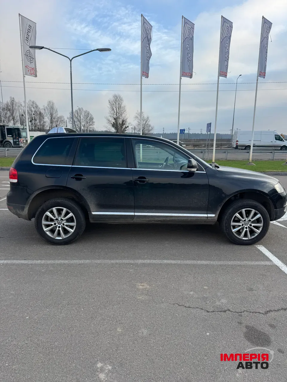 Volkswagen Touareg - фото 6
