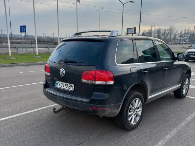 Volkswagen Touareg - фото 5
