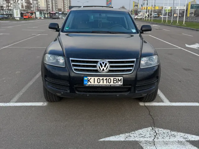 Volkswagen Touareg - фото 3