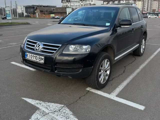 Volkswagen Touareg - фото 1