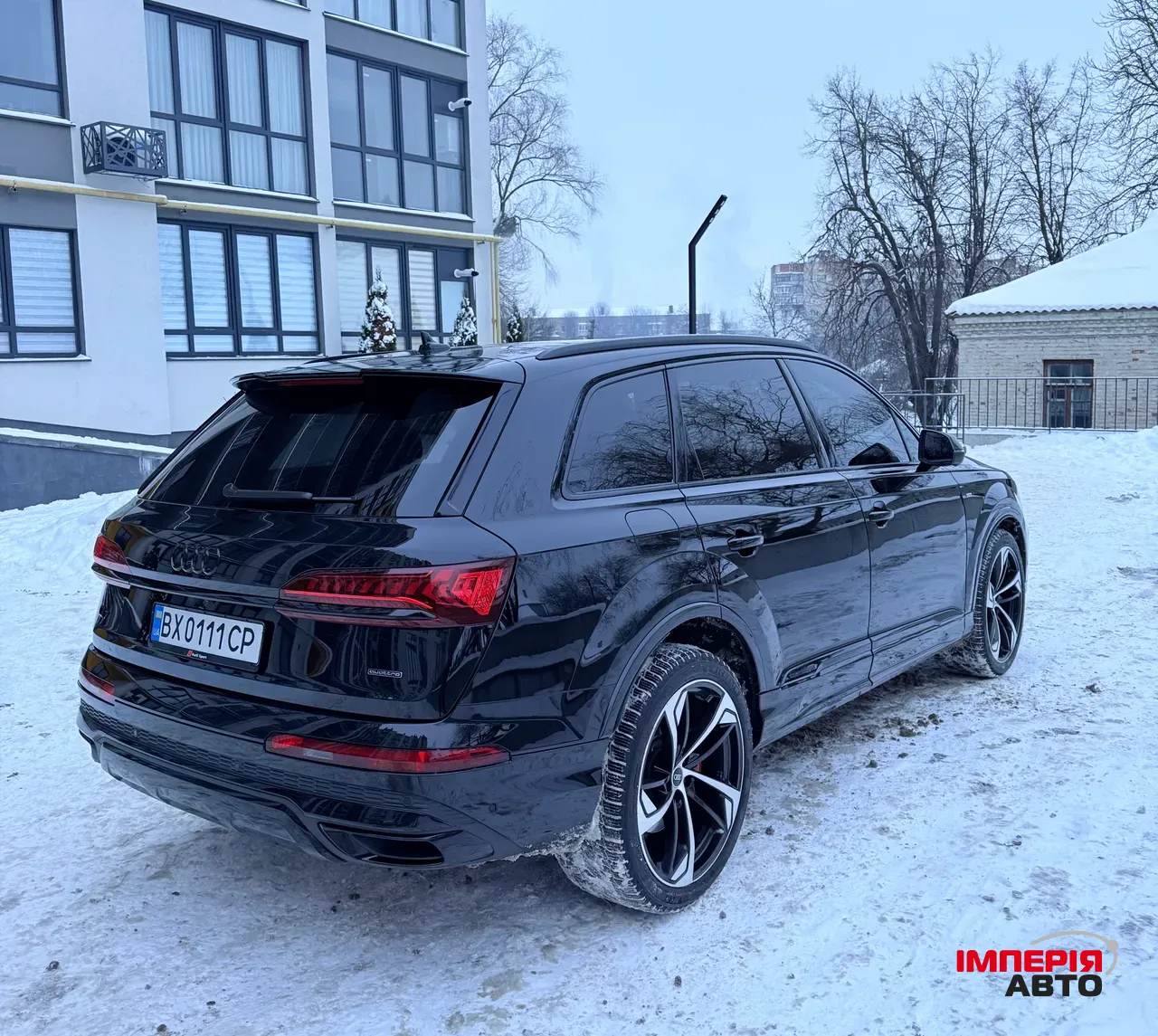 Audi Q7 - фото 6