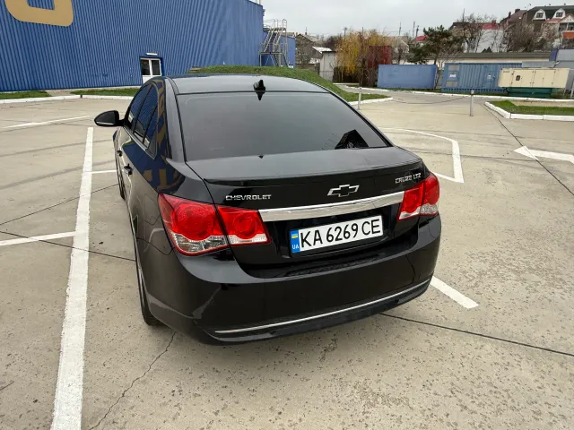 Chevrolet Cruze - фото 3