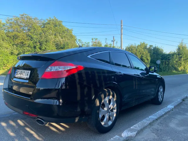 Honda Crosstour - фото 2