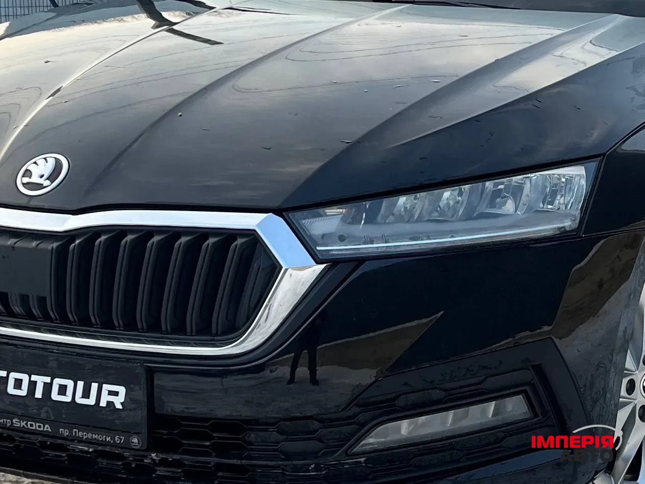 Skoda Octavia - фото 3