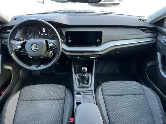 Skoda Octavia - фото 4