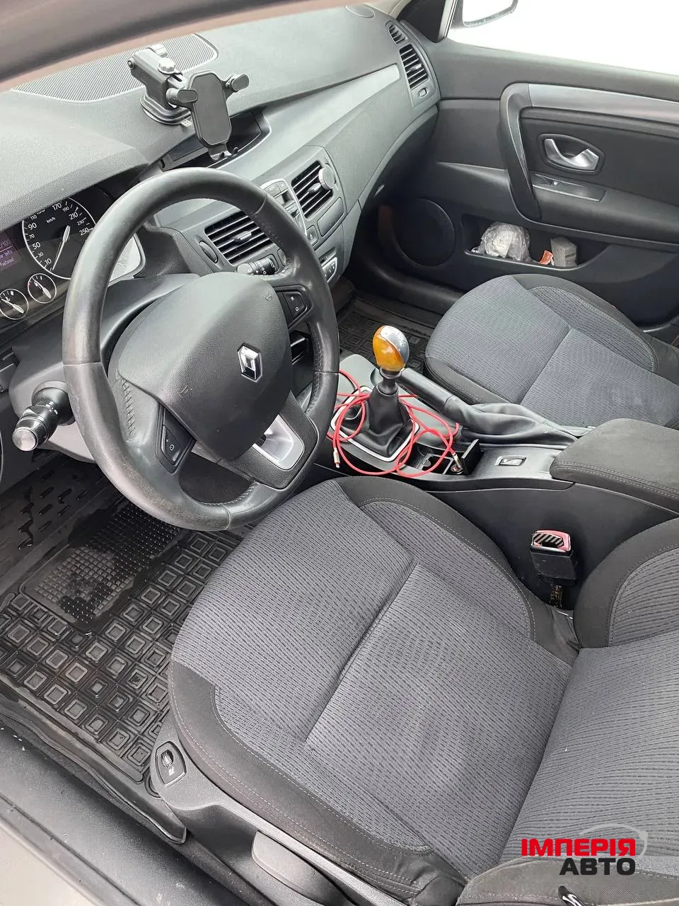 Renault Laguna - фото 15