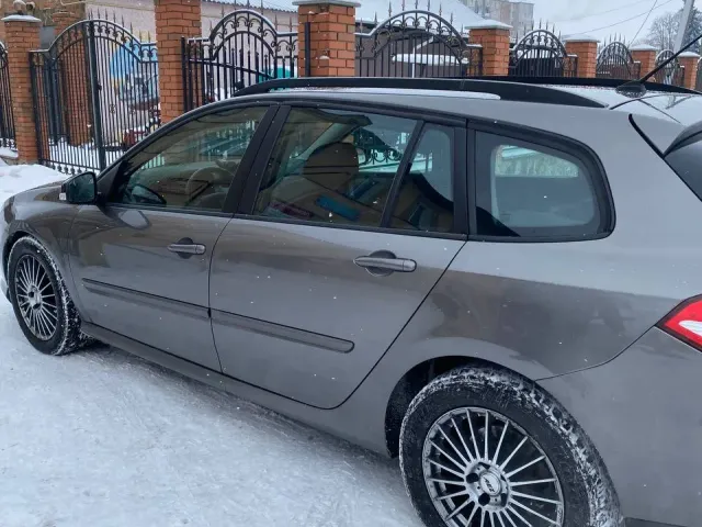 Renault Laguna - фото 2