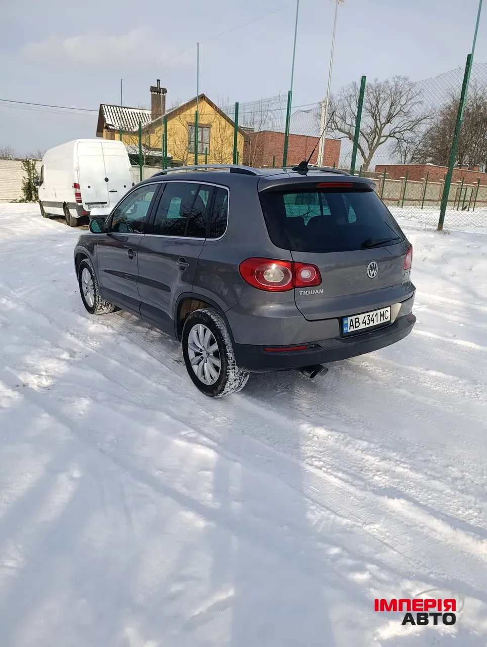 Volkswagen Tiguan - фото 7