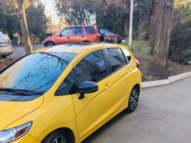 Honda Fit - фото 2