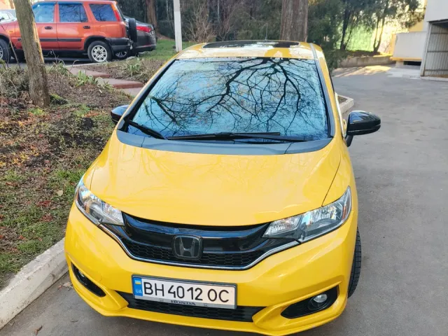 Honda Fit - фото 1