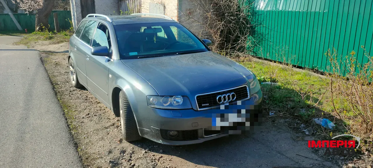 Audi A4 - фото 2