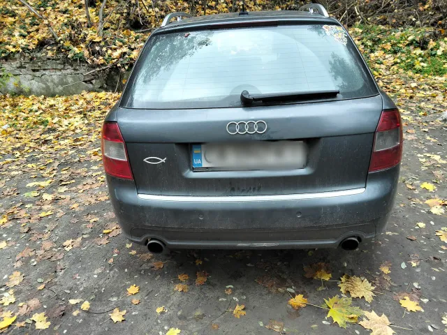 Audi A4 - фото 4