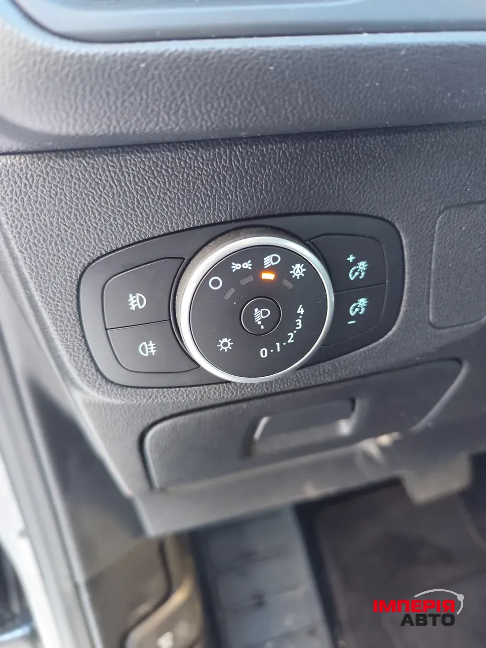 Ford Focus - фото 18