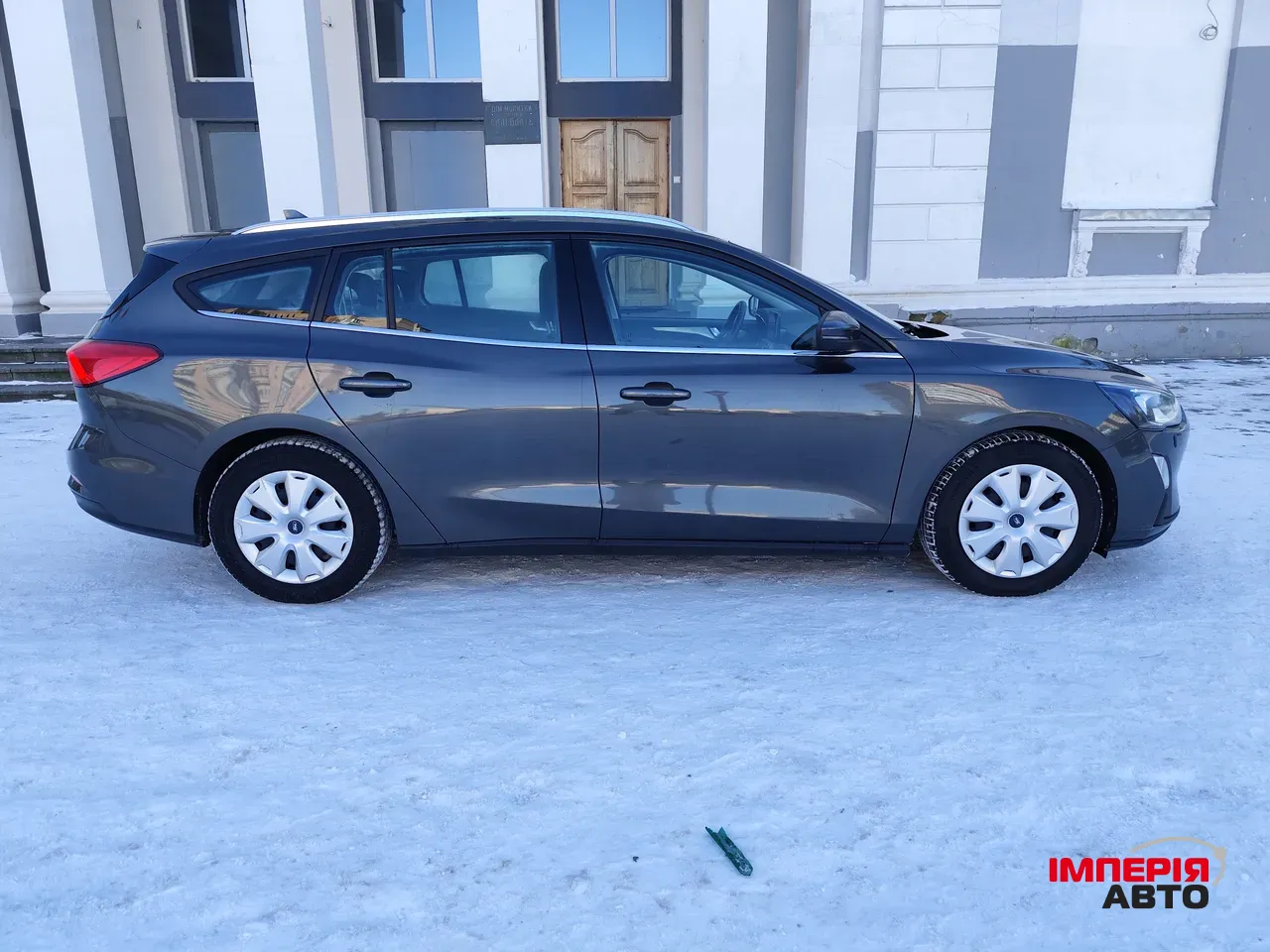 Ford Focus - фото 7