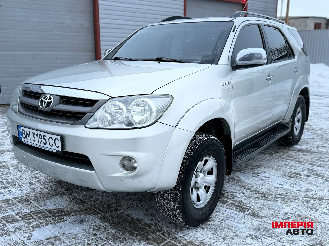 Toyota Fortuner - фото 6