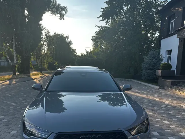 Audi RS 7 - фото 3