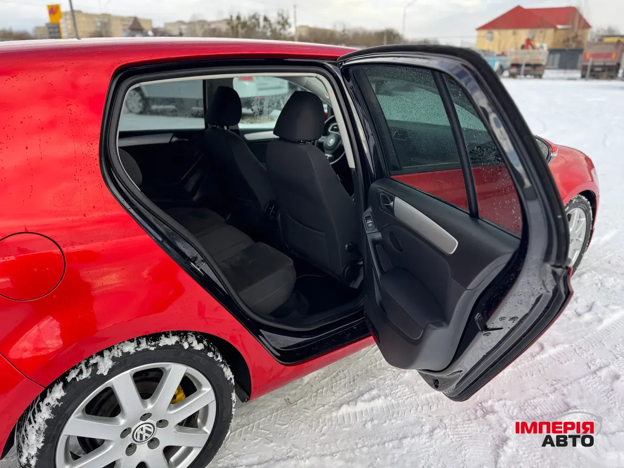 Volkswagen Golf - фото 20
