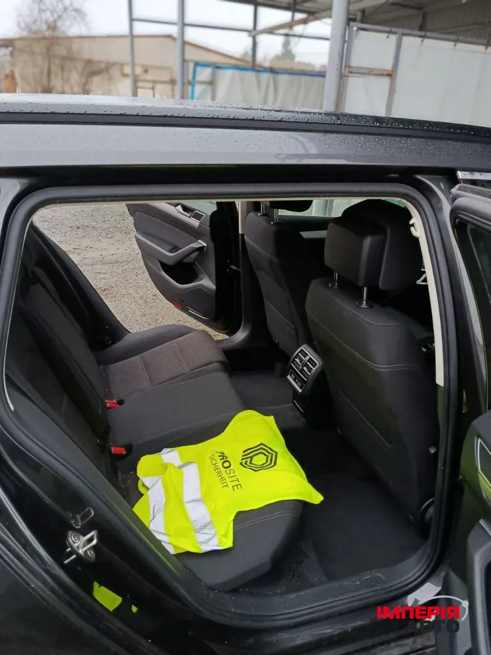 Volkswagen Passat - фото 13