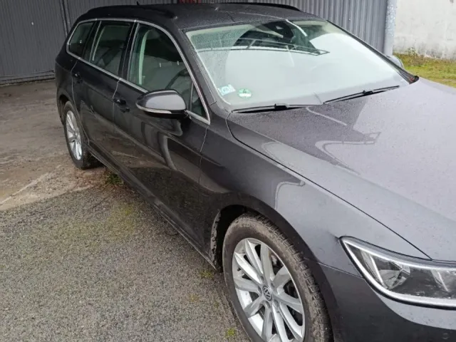 Volkswagen Passat - фото 4