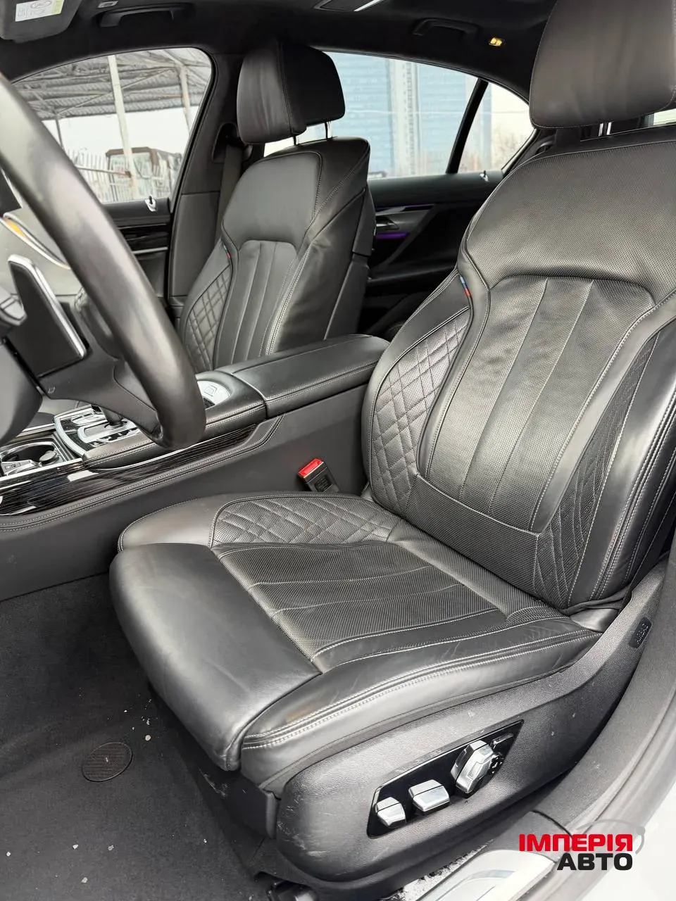 BMW 7 серії - фото 8