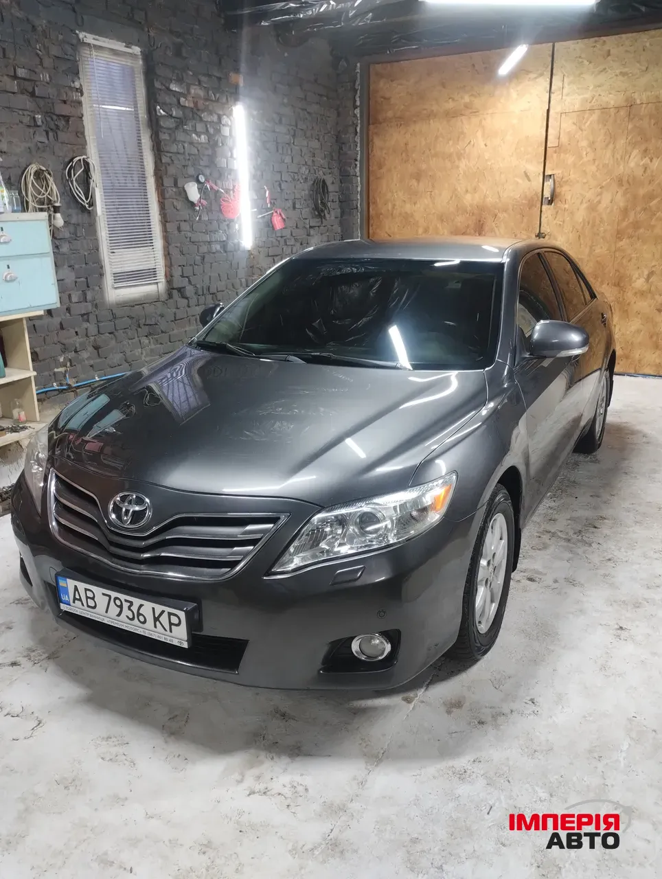 Toyota Camry - фото 2