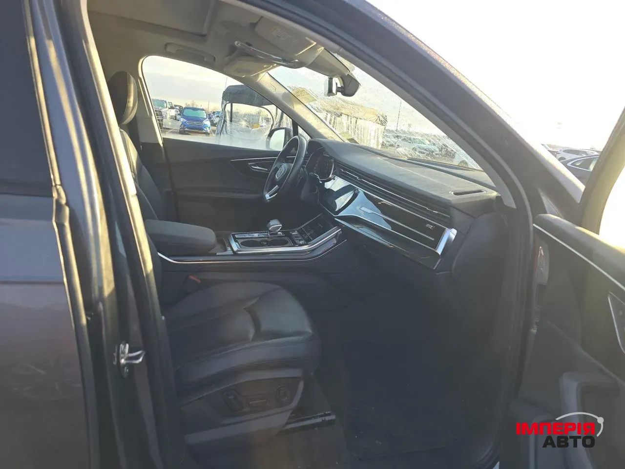 Audi Q7 - фото 7