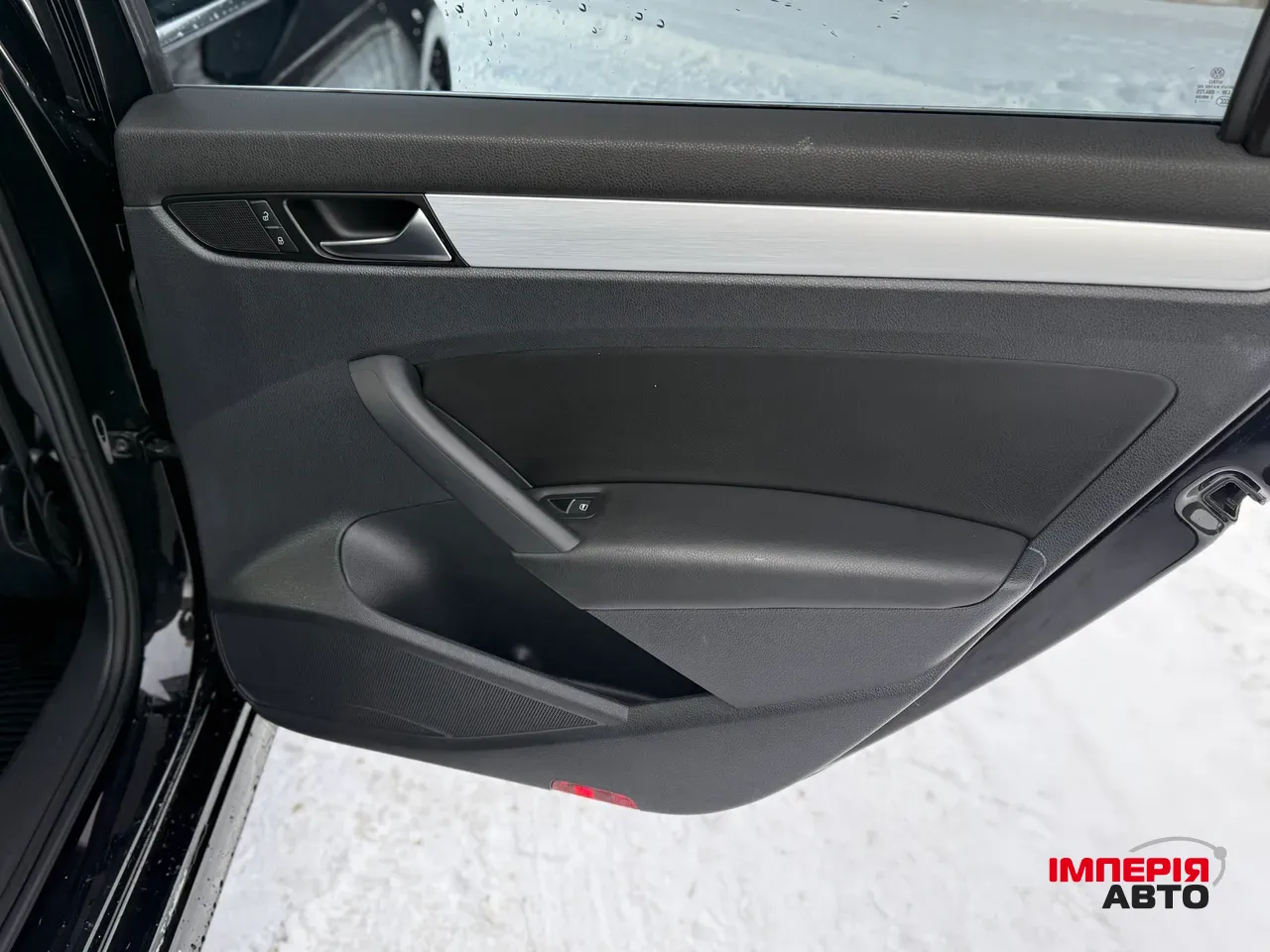 Volkswagen Passat - фото 13