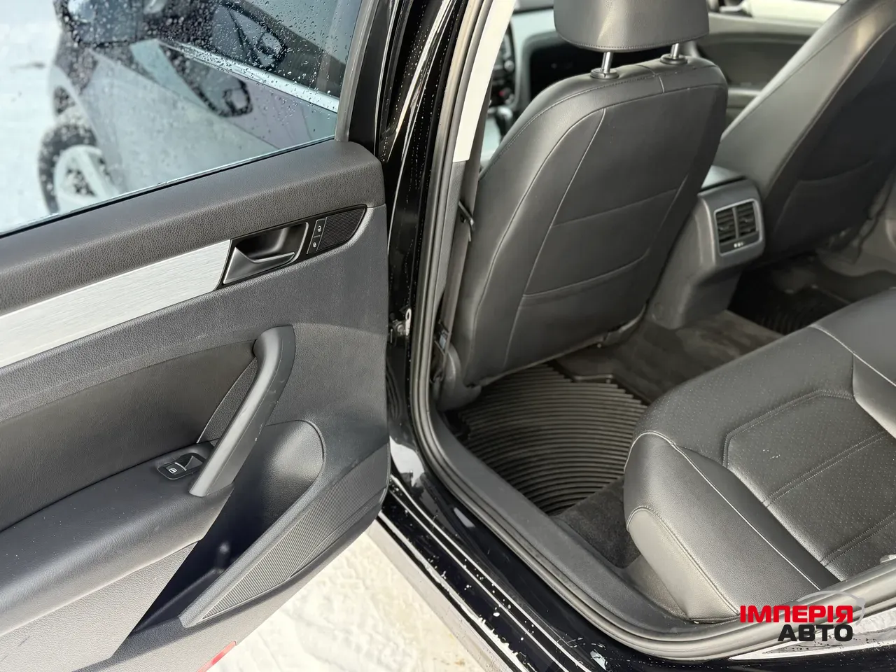 Volkswagen Passat - фото 11