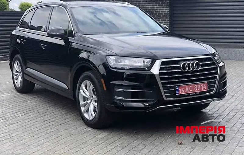 Audi Q7 - фото 1