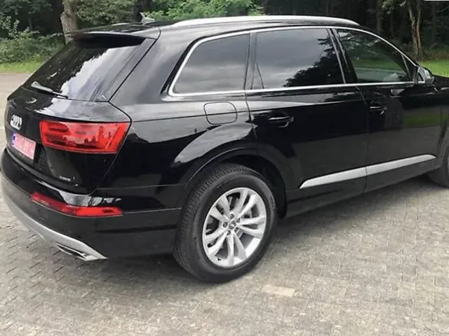 Audi Q7 - фото 4