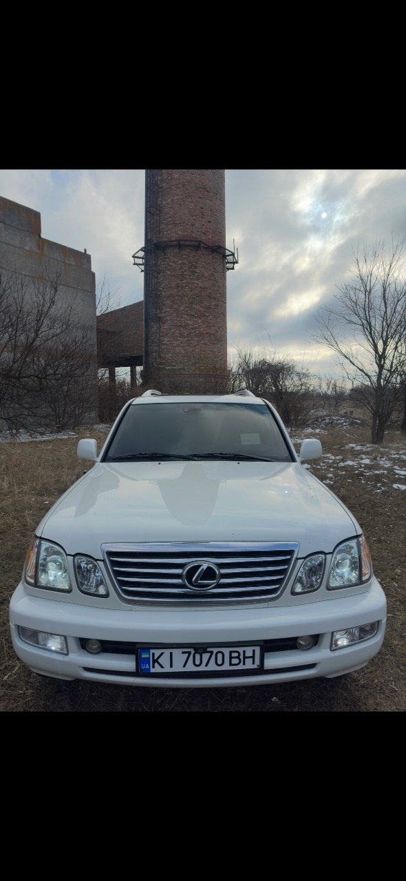 Lexus LX - фото 12