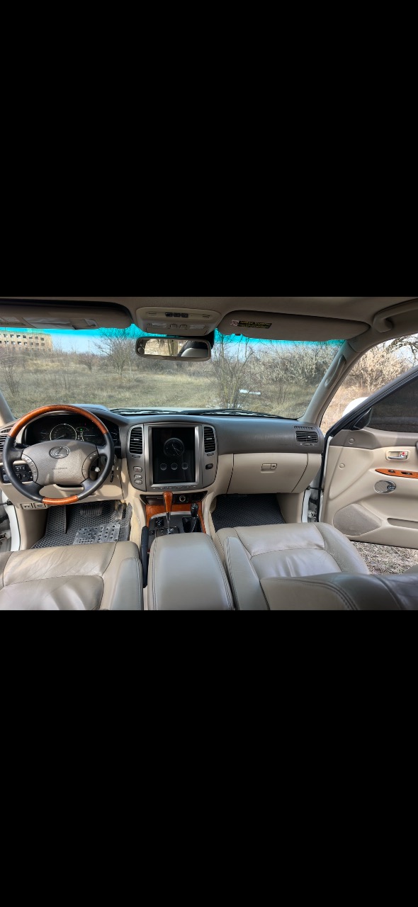 Lexus LX - фото 6