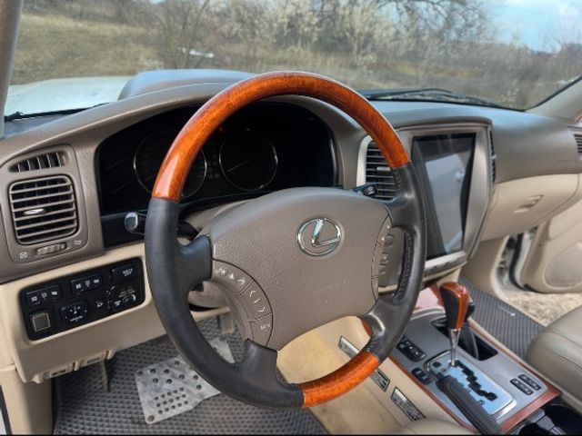 Lexus LX - фото 3