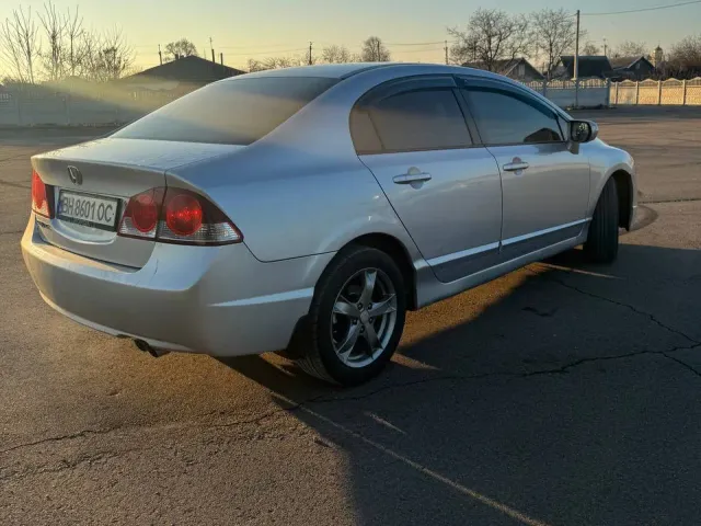 Honda Civic - фото 3