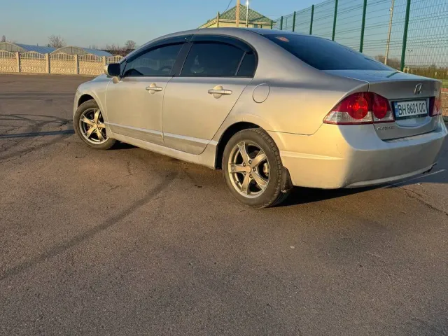 Honda Civic - фото 5