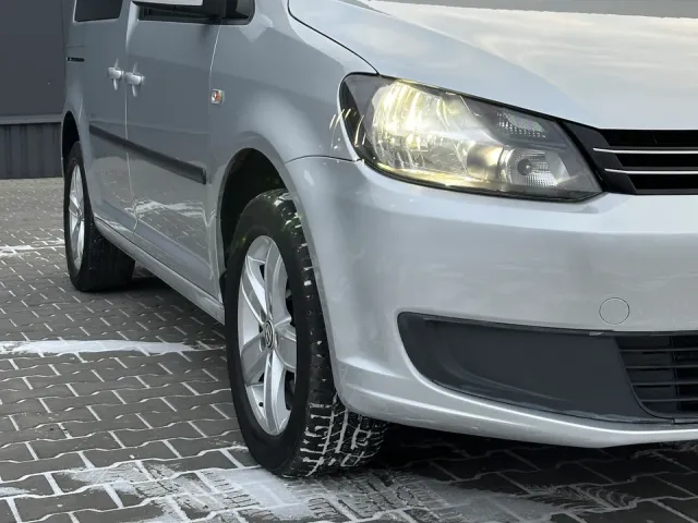 Volkswagen Caddy - фото 2