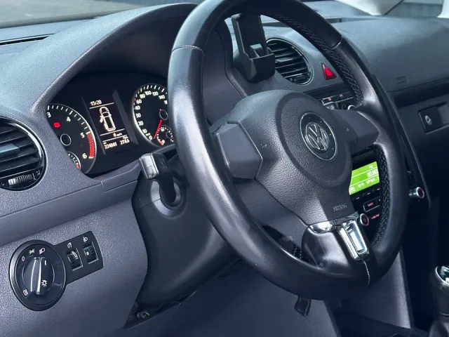 Volkswagen Caddy - фото 5