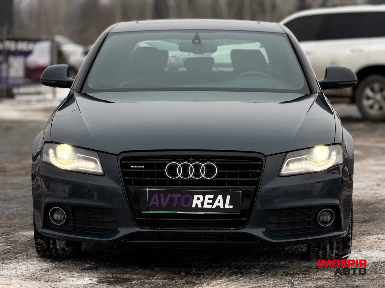Audi A4 - фото 8