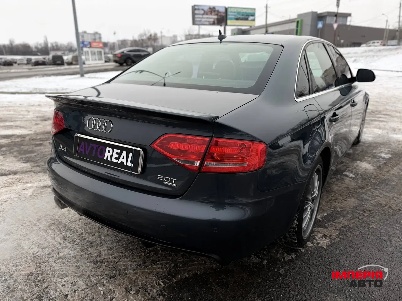 Audi A4 - фото 23