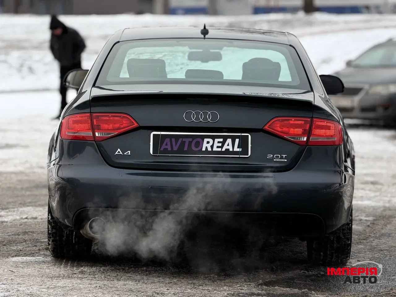 Audi A4 - фото 16