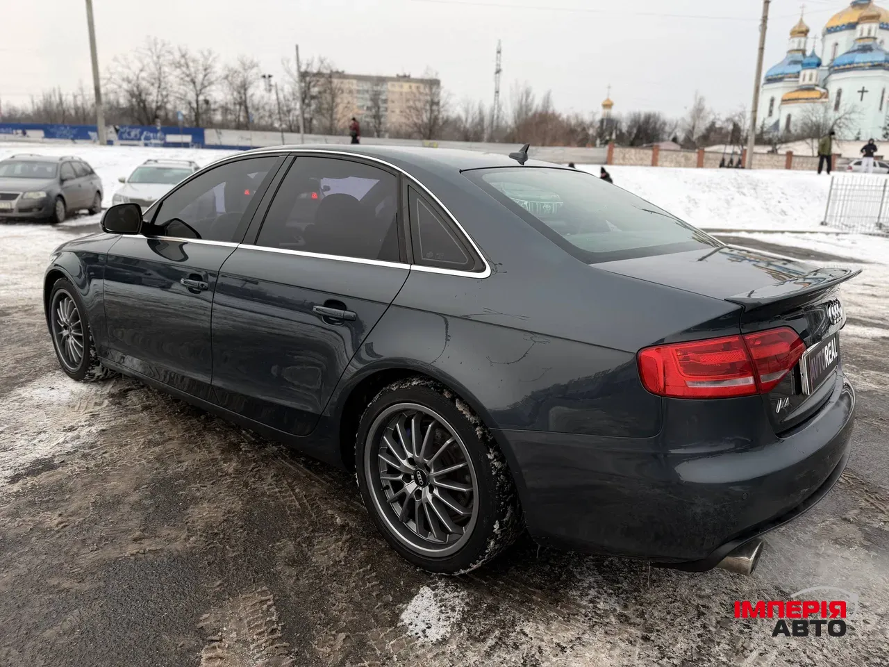 Audi A4 - фото 25