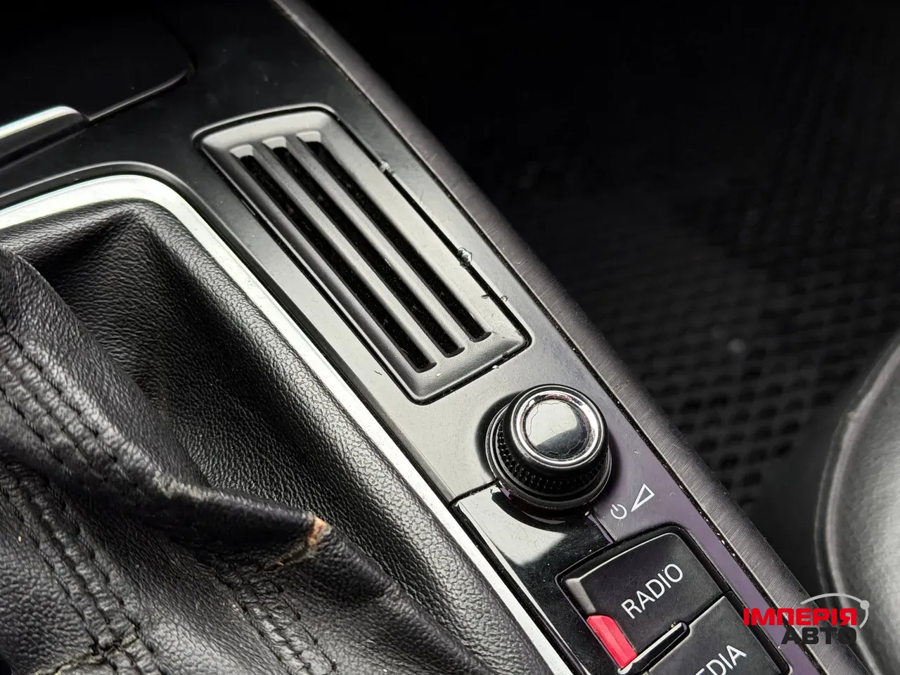 Audi A4 - фото 59