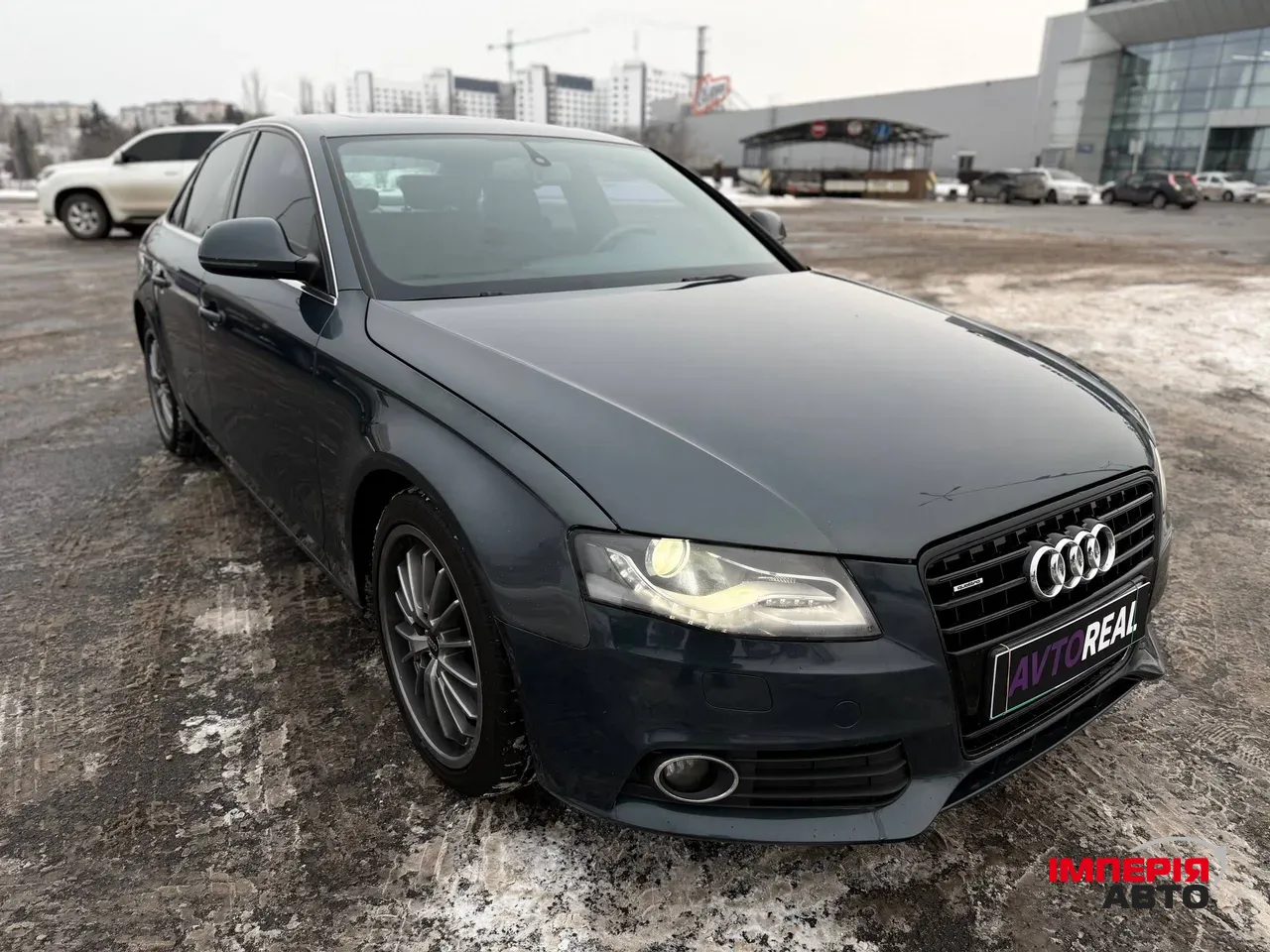 Audi A4 - фото 13