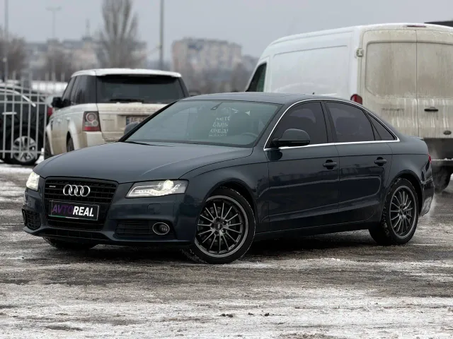 Audi A4 - фото 2