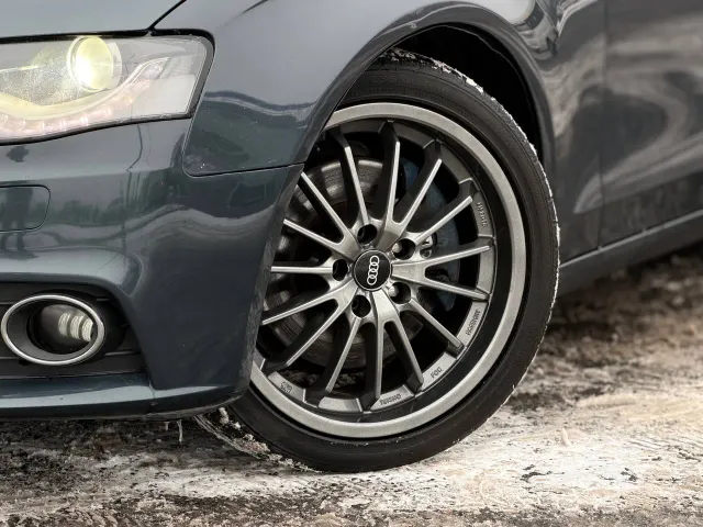 Audi A4 - фото 3