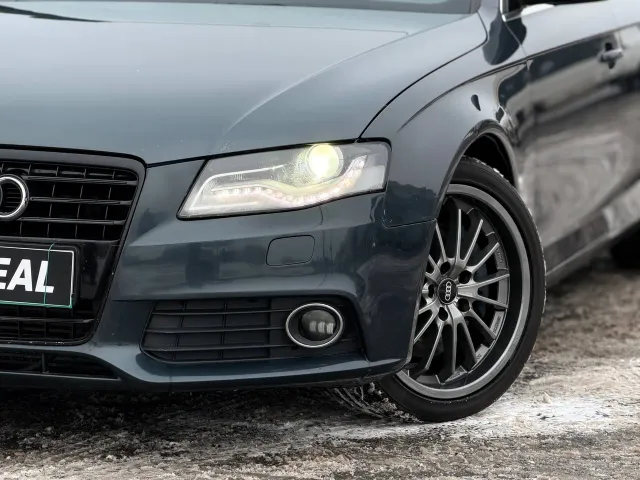 Audi A4 - фото 5