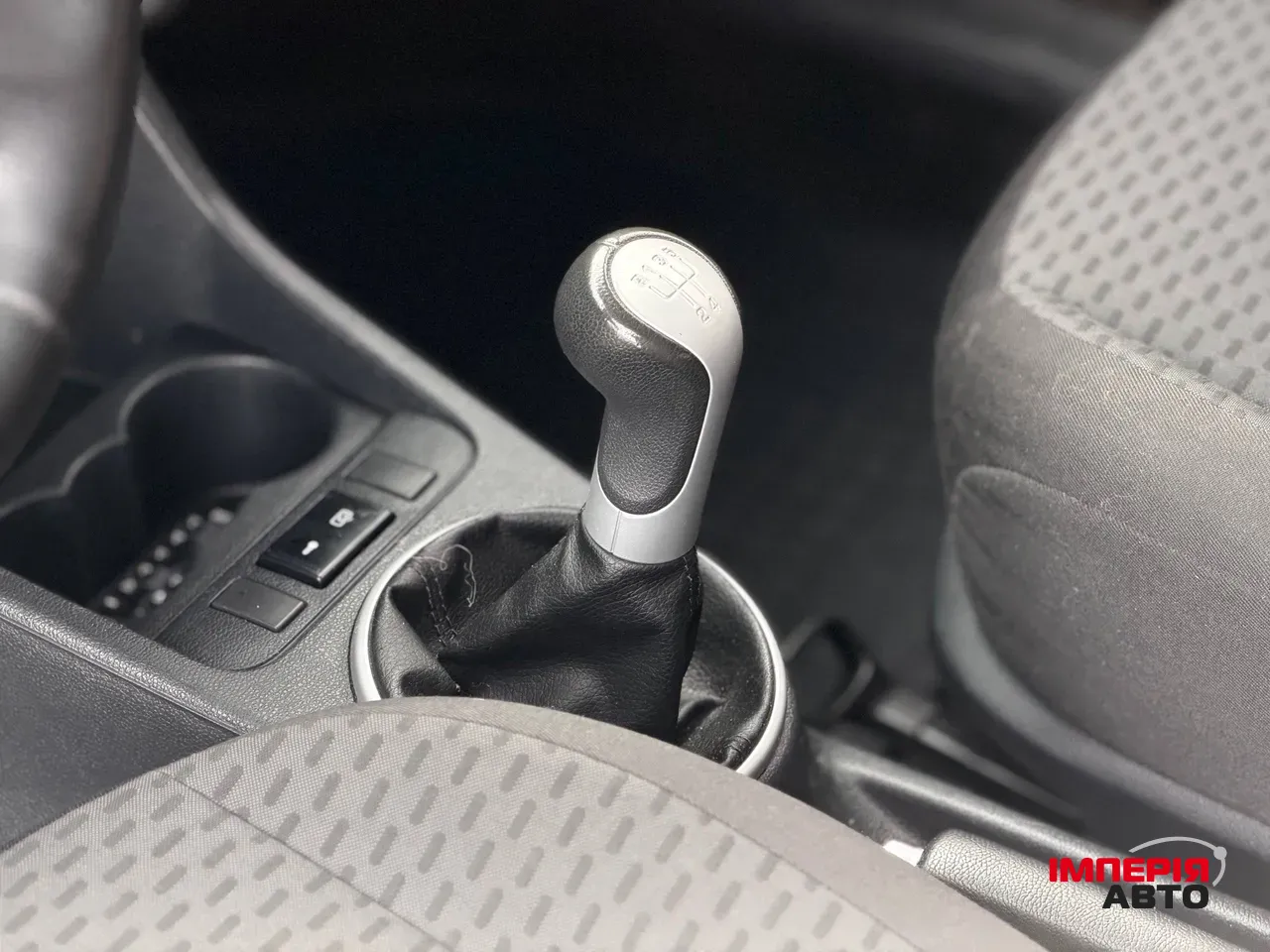 Skoda Fabia - фото 38