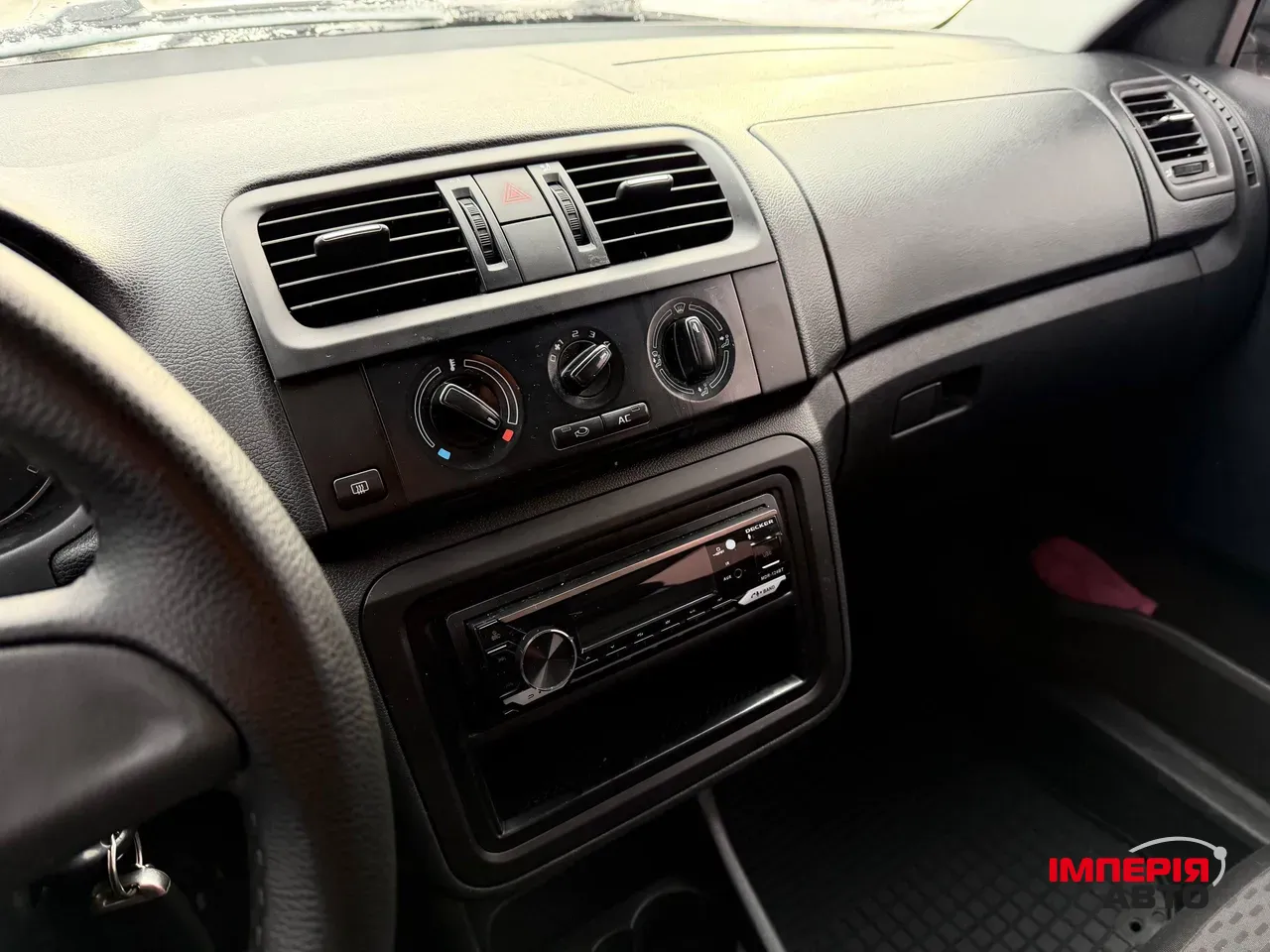 Skoda Fabia - фото 42