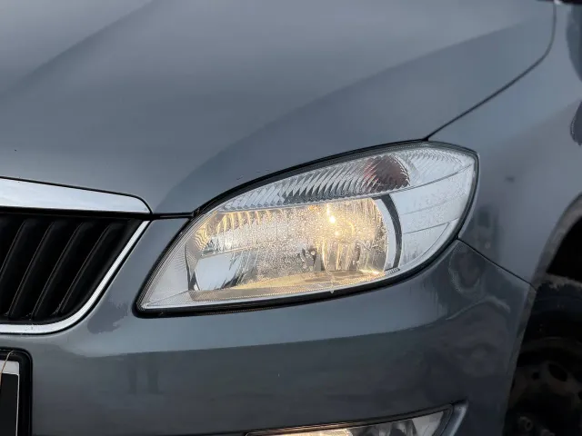 Skoda Fabia - фото 4