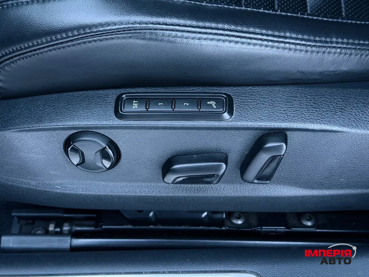 Volkswagen Passat - фото 41